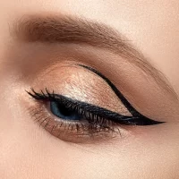 DELINEADOR DE OJOS BLACK  REVITALASH